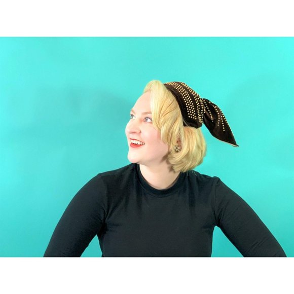 Vintage 1940s Snood Hat Brown Velvet Beaded Ponytail Headband - Picture 2 of 10